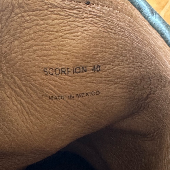 Carvela by Kurt Geiger Scorpion Biker Boots in size 40/9 - Picture 6 of 9